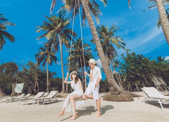 Mơ thấy đi du lịch đánh con gì